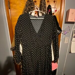 Old Navy Black and White Polka Dot Long Sleeve Dress